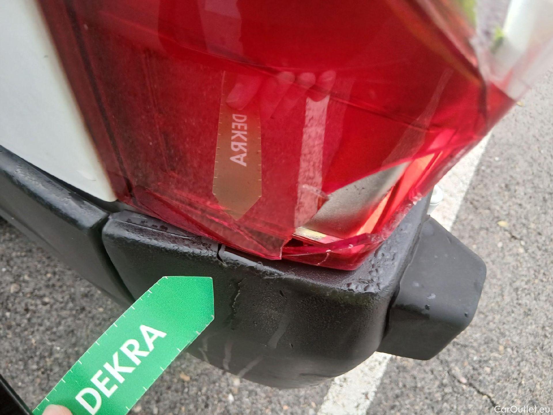  Peugeot  Boxer PEUGEOT  / 2014 / 4P / furgón 330 L1 H1 BHDI 88kW (120CV) S&S 6 Vel. M #42