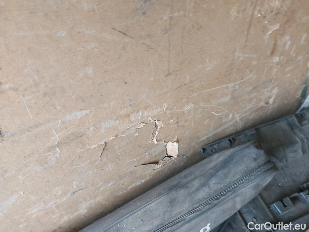  Peugeot  Expert PEUGEOT  / 2016 / 4P / furgón Furgón Pro BlueHDi 90KW (120) Standard #2