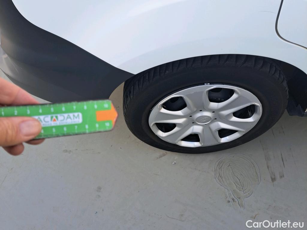  Ford  Transit FORD  Courier/2014/4P/furgón der.turis Van 1.5 TDCi 56kW Trend #26