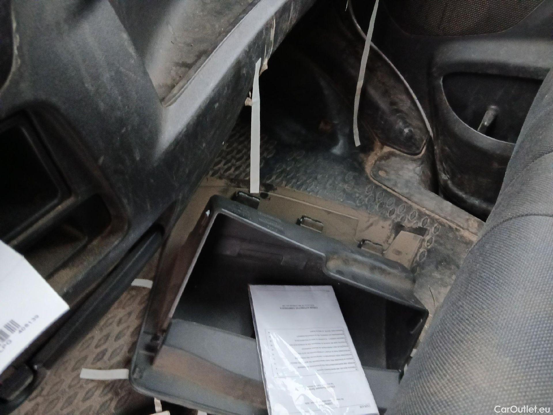  Iveco  Daily IVECO  / 2014 / 4P / chasis doble cabina 35C 14 D 3750 #22