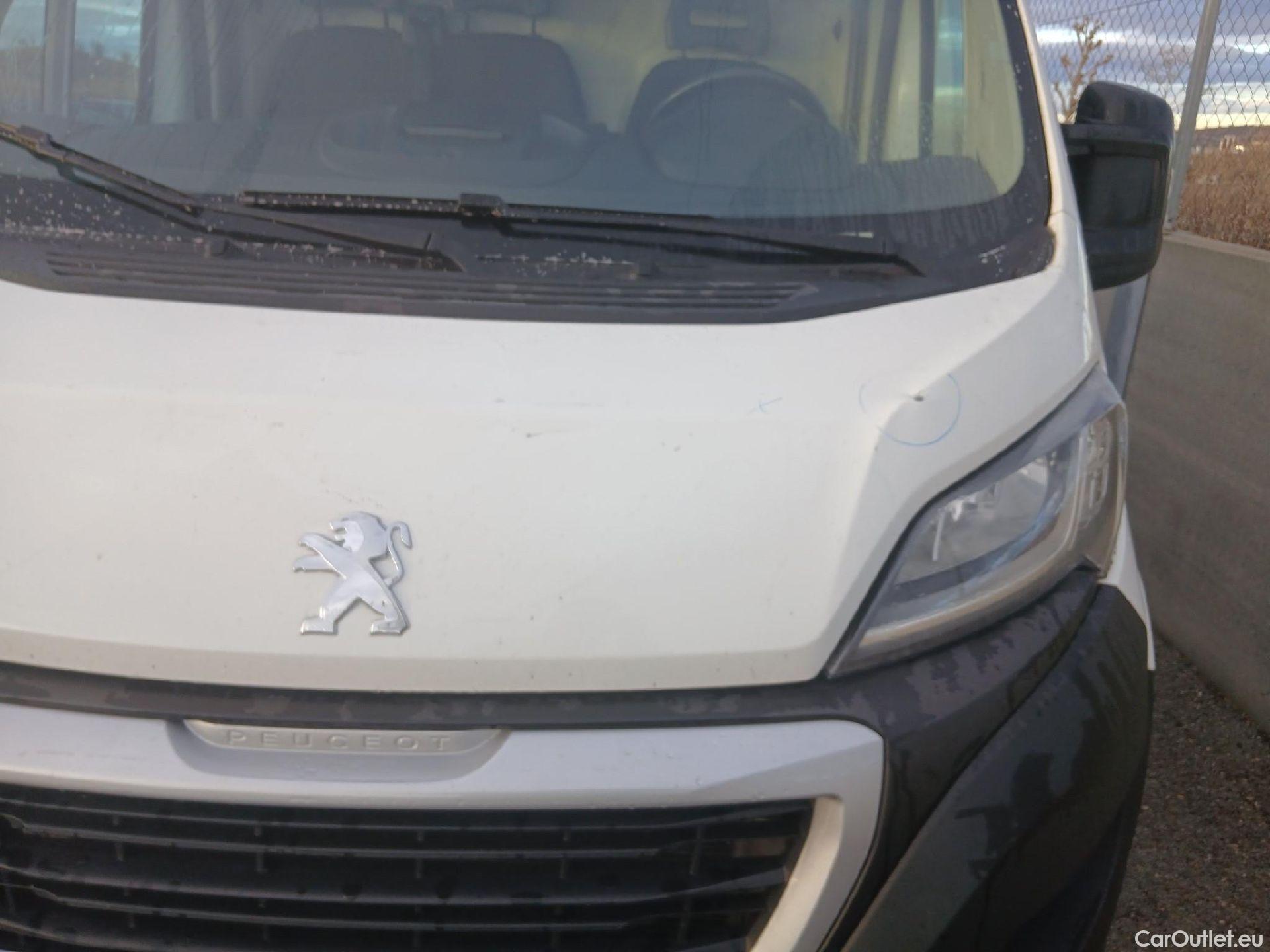  Peugeot  Boxer PEUGEOT  / 2014 / 4P / furgón 330 L1 H1 BHDI 88kW (120CV) S&S 6 Vel. M #21