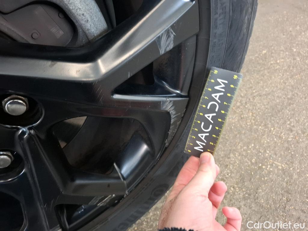  Toyota  C-HR TOYOTA  / 2016 / 5P / SUV 1.8 HYBRIDE 122 GRAPHIC #6