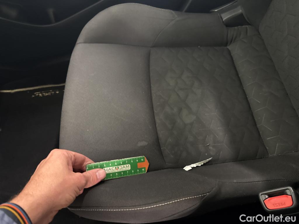  Toyota  Corolla TOYOTA  Touring Sports / 2018 / 5P / Break Hybride 122h Dynamic Business Stage Acad #26