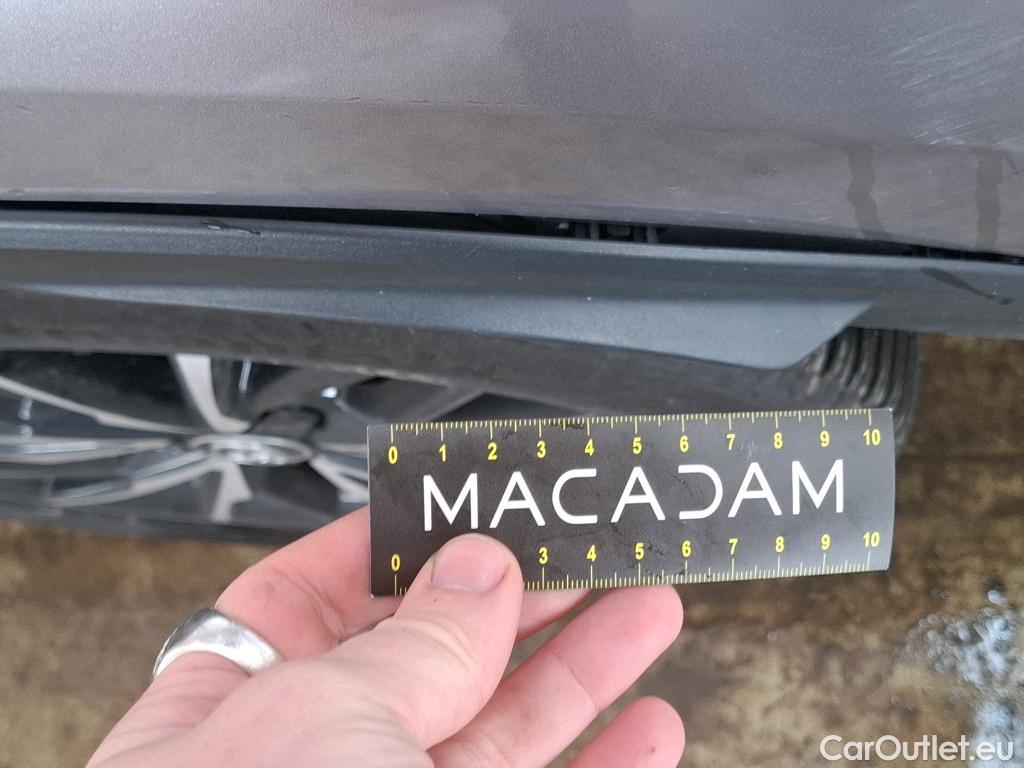  Toyota  C-HR TOYOTA  / 2016 / 5P / SUV 2.0 HYBRIDE 184 DISTINCTIVE #58