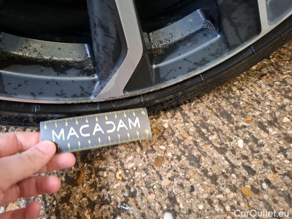  Toyota  Corolla TOYOTA  Touring Sports / 2018 / 5P / Break Hybride 184h Collection #13