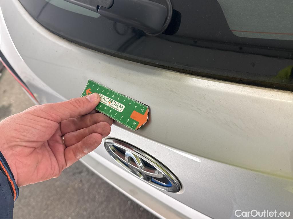  Toyota  Corolla TOYOTA  Touring Sports / 2018 / 5P / Break Hybride 122h Dynamic Business Stage Acad #37