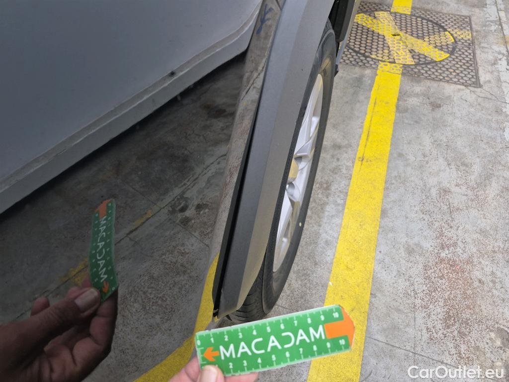  Toyota  RAV4 TOYOTA  Hybride / 2018 / 5P / SUV Hybride 2WD Dynamic Business Beyond Zero #16