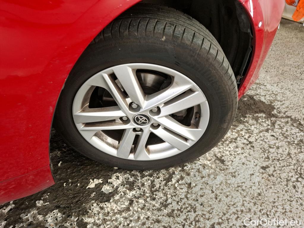  Toyota  Corolla TOYOTA  Touring Sports / 2018 / 5P / Break Hybride 122h Dynamic Business Beyond Zer #26