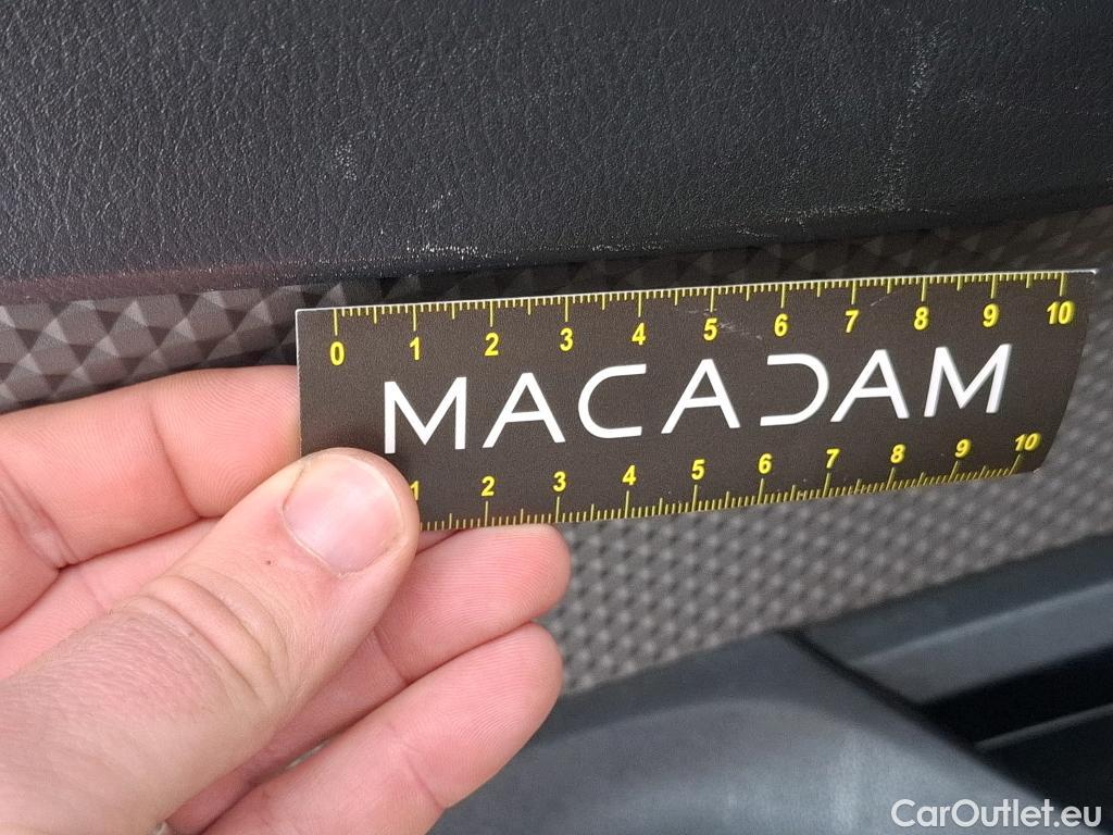  Toyota  C-HR TOYOTA  / 2016 / 5P / SUV 2.0 HYBRIDE 184 DISTINCTIVE #47