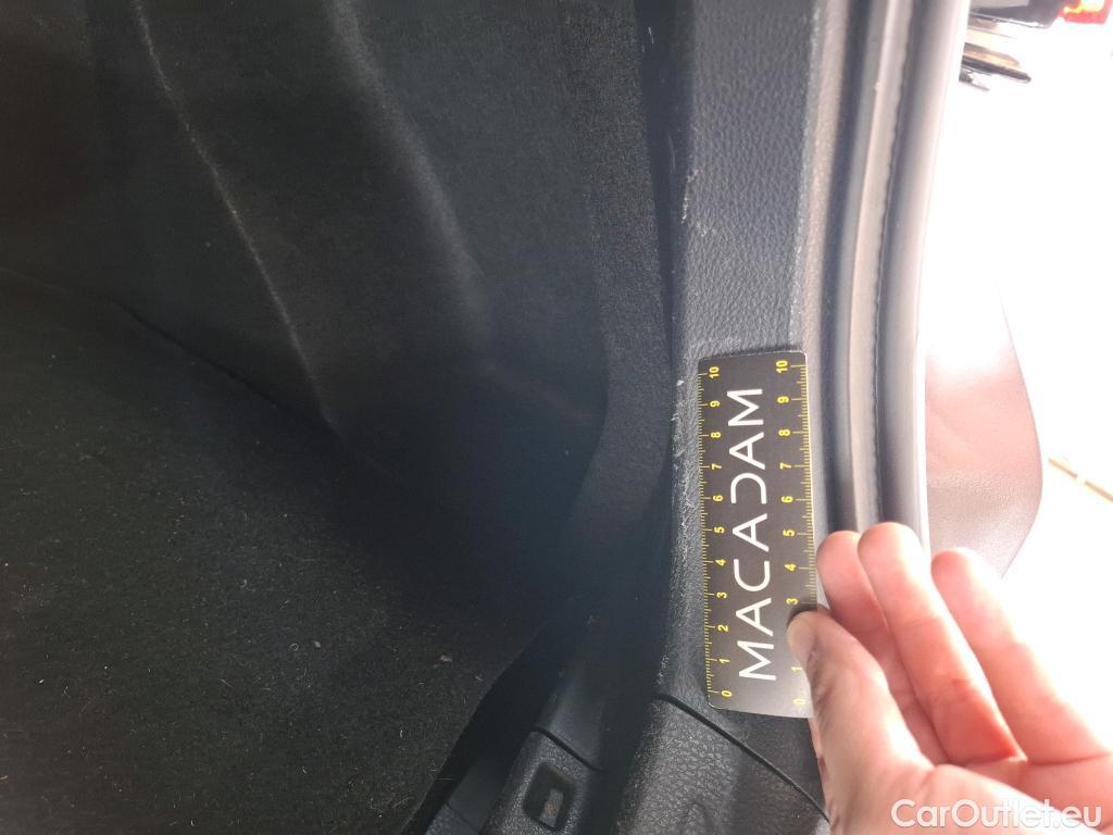  Toyota  C-HR TOYOTA  / 2016 / 5P / SUV 1.8 HYBRIDE 122 GRAPHIC #17