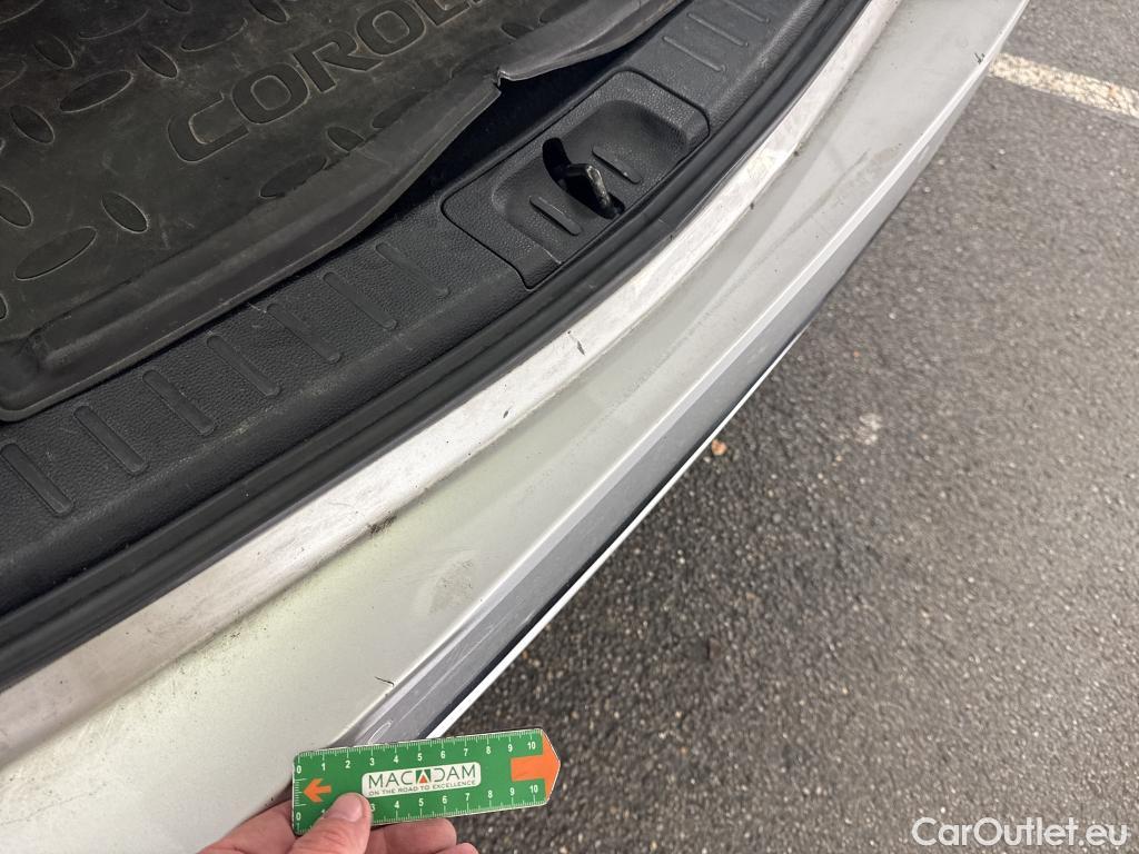  Toyota  Corolla TOYOTA  Touring Sports / 2018 / 5P / Break Hybride 122h Dynamic Business Stage Acad #3