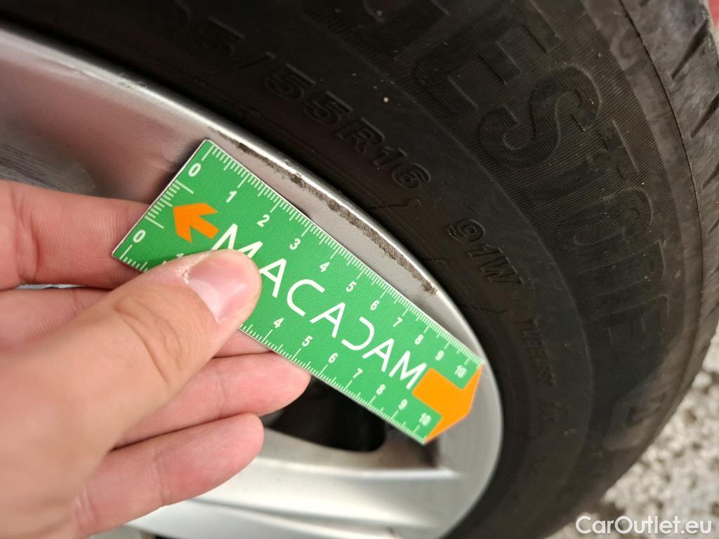  Toyota  Corolla TOYOTA  Touring Sports / 2018 / 5P / Break Hybride 122h Dynamic Business Beyond Zer #28