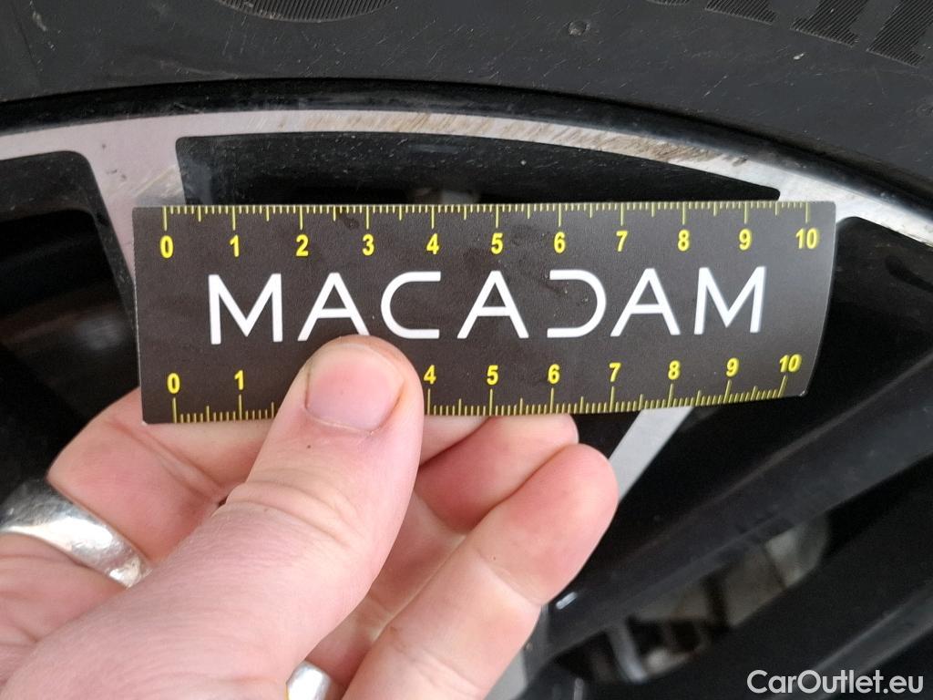  Toyota  C-HR TOYOTA  / 2016 / 5P / SUV 2.0 HYBRIDE 184 DISTINCTIVE #34