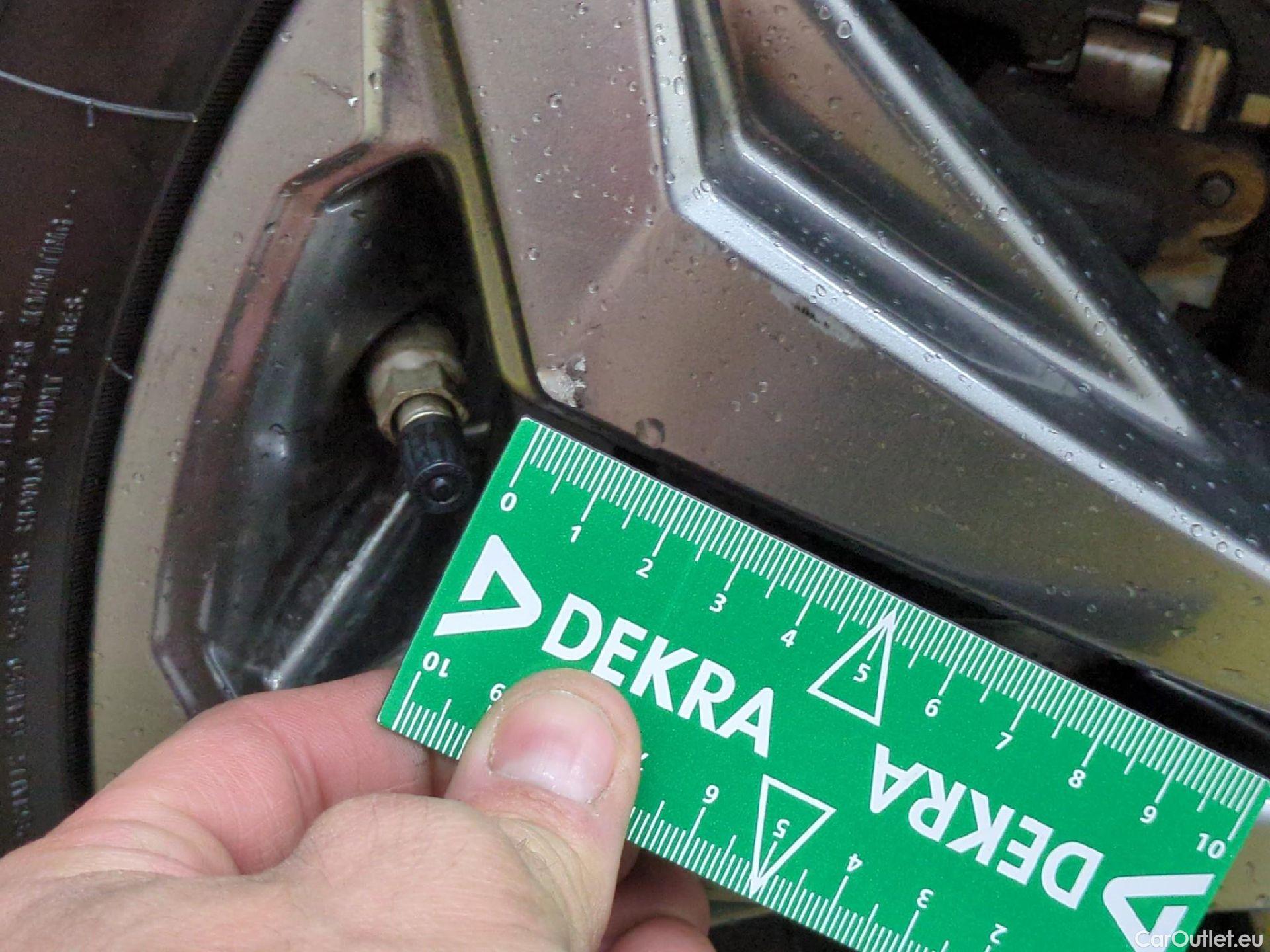  Toyota  RAV4 TOYOTA  Hybride / 2018 / 5P / SUV Hybride 2WD 218ch Dynamic #6