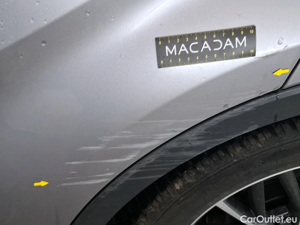  Toyota  C-HR TOYOTA  / 2016 / 5P / SUV 2.0 HYBRIDE 184 DISTINCTIVE #28