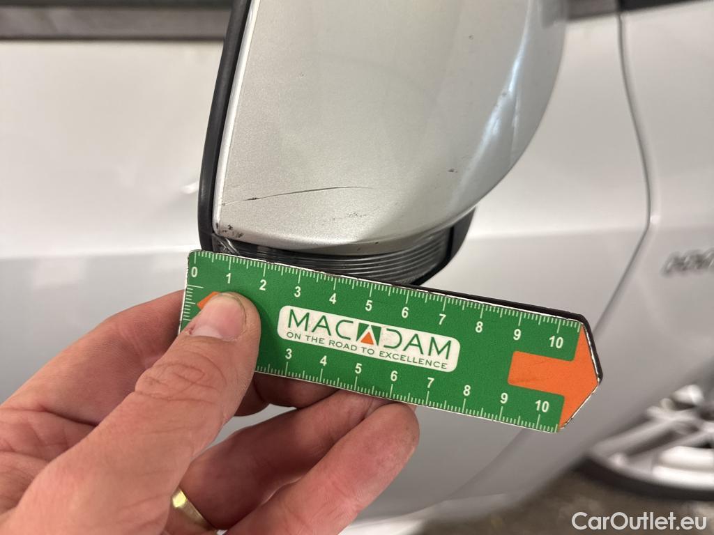  Toyota  Corolla TOYOTA  Touring Sports / 2018 / 5P / Break Hybride 122h Dynamic Business Stage Acad #31