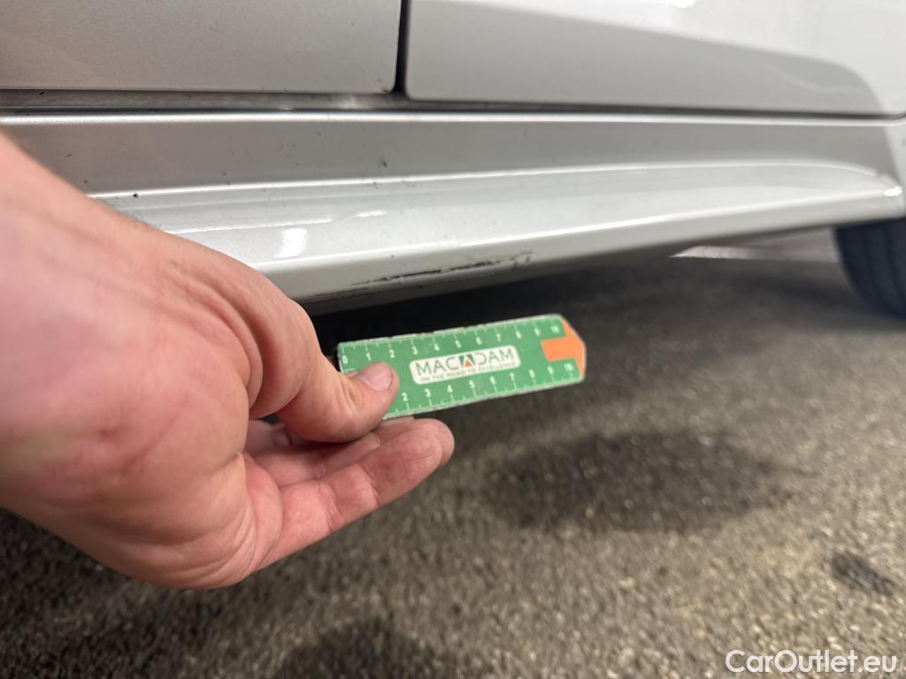  Toyota  Corolla TOYOTA  Touring Sports / 2018 / 5P / Break Hybride 122h Dynamic Business Stage Acad #15