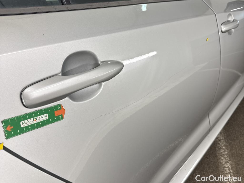  Toyota  Corolla TOYOTA  Touring Sports / 2018 / 5P / Break Hybride 122h Dynamic Business Stage Acad #14