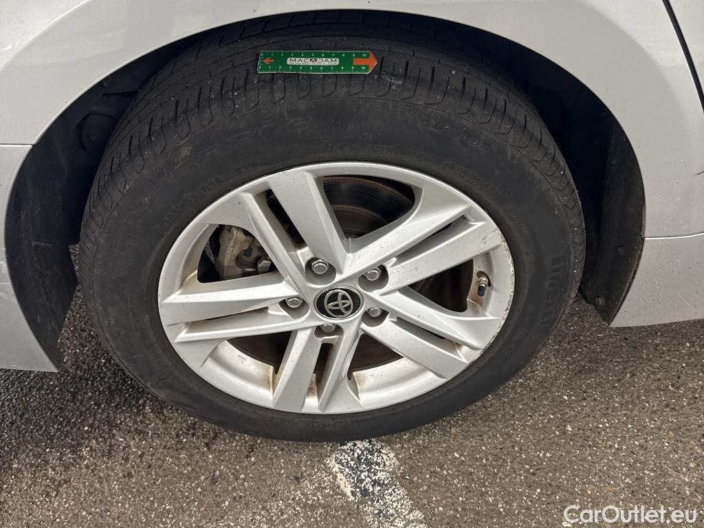  Toyota  Corolla TOYOTA  Touring Sports / 2018 / 5P / Break Hybride 122h Dynamic Business Stage Acad #17