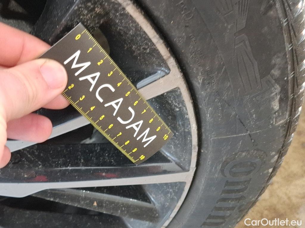  Toyota  C-HR TOYOTA  / 2016 / 5P / SUV 2.0 HYBRIDE 184 DISTINCTIVE #61