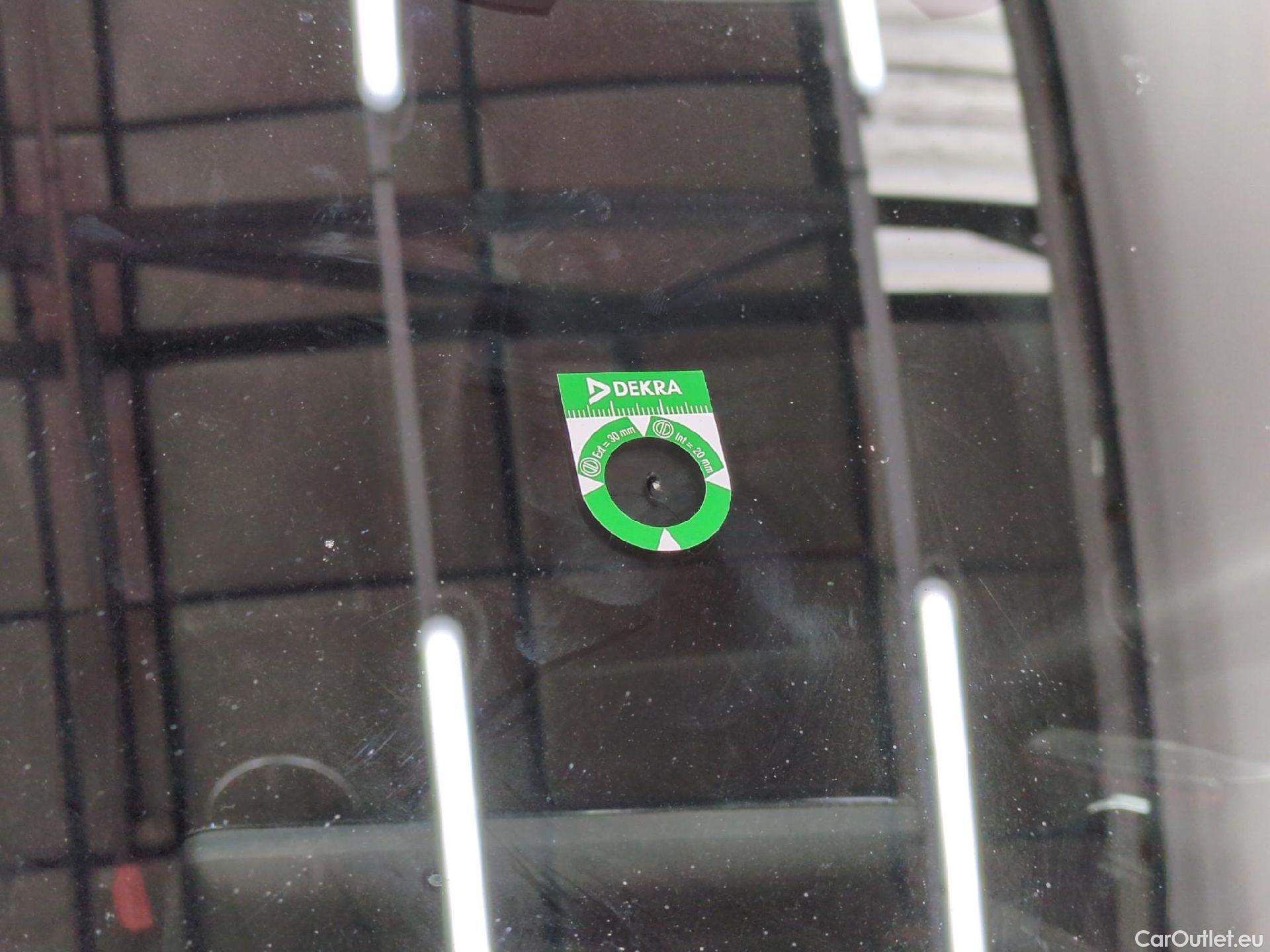  Renault  Arkana RENAULT  / 2021 / 5P / SUV R.S. Line TCe 140 EDC -21B #19