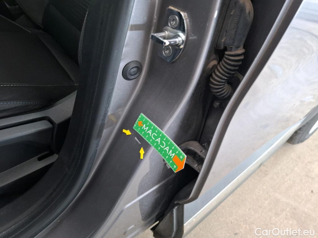  Renault  Captur  II Business 1.5 dCi 95CV BVM6 E6dT #18