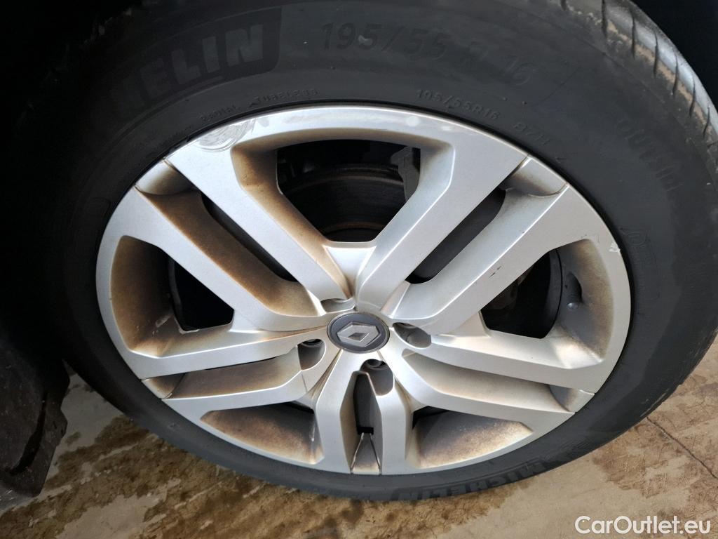  Renault  Clio  IV Business 1.5 dCi 90CV BVM5 E6 #26