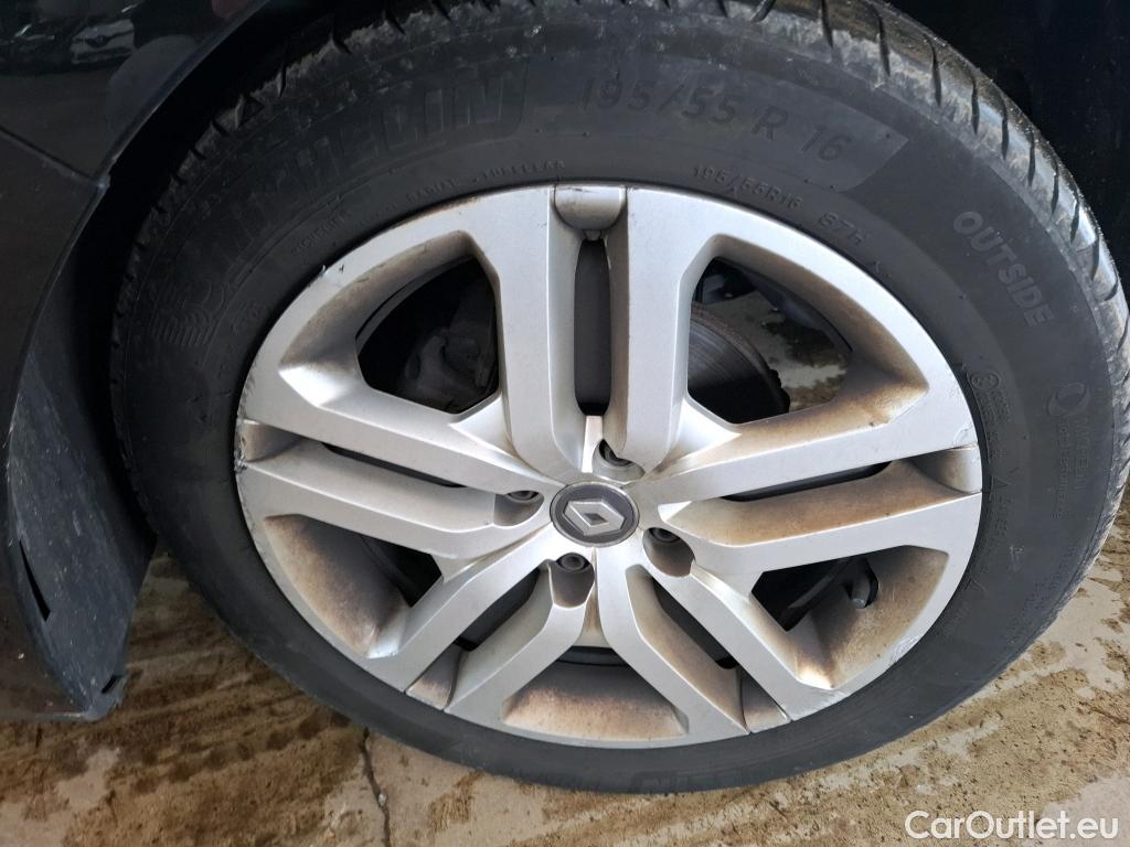  Renault  Clio  IV Business 1.5 dCi 90CV BVM5 E6 #15