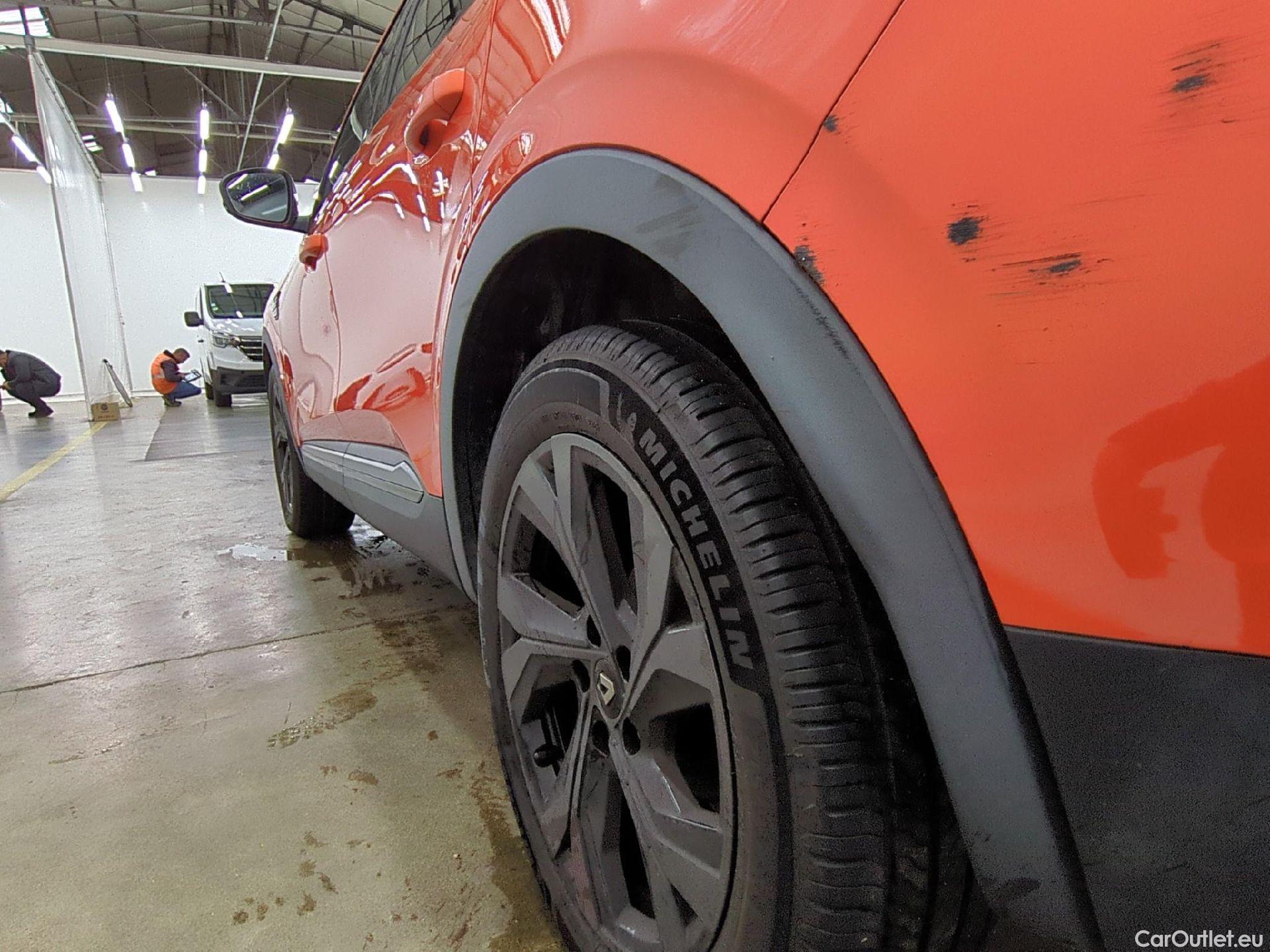  Renault  Arkana RENAULT  / 2021 / 5P / SUV R.S. Line TCe 140 EDC -21B #4