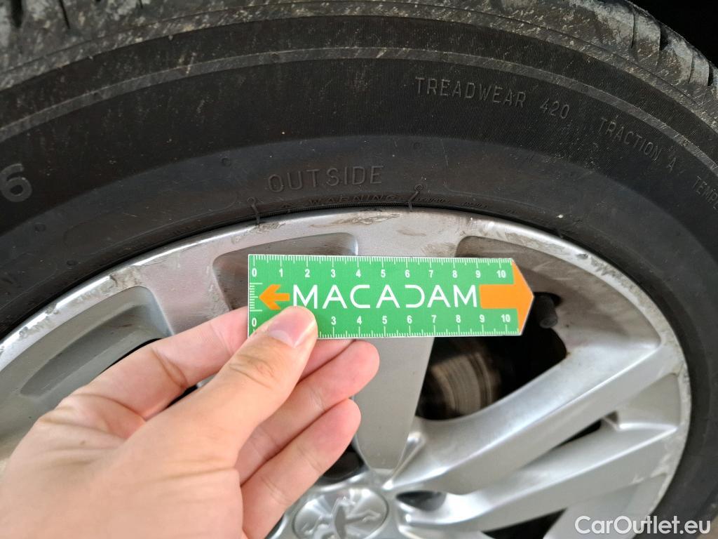  Peugeot  308  SW Active Business 1.5 HDi 130CV BVA8 E6dT #18