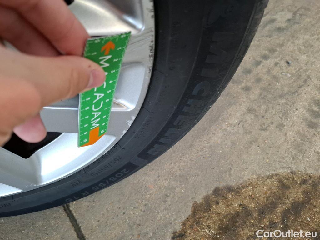  Peugeot  308  SW Active Business 1.5 HDi 130CV BVA8 E6dT #25