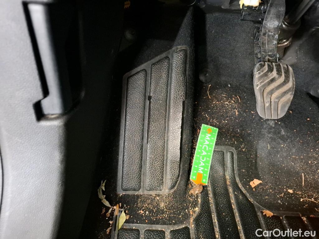  Renault  Captur  II Business 1.5 dCi 95CV BVM6 E6dT #15