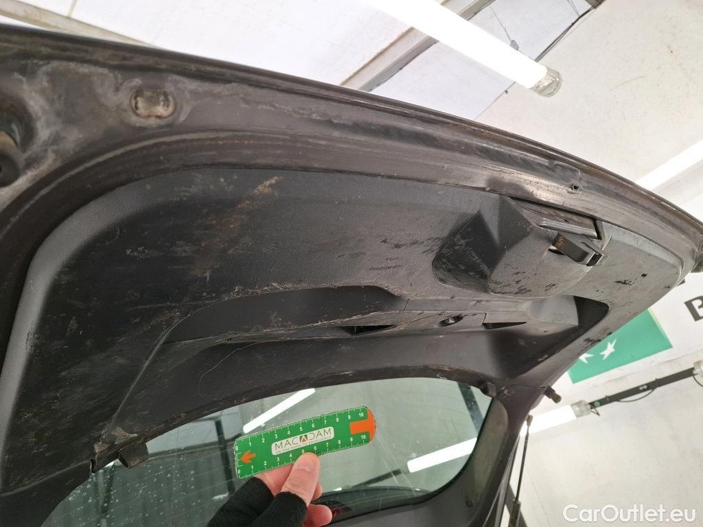  Peugeot  2008  Allure Business 1.5 HDi 110CV BVM6 E6d #17