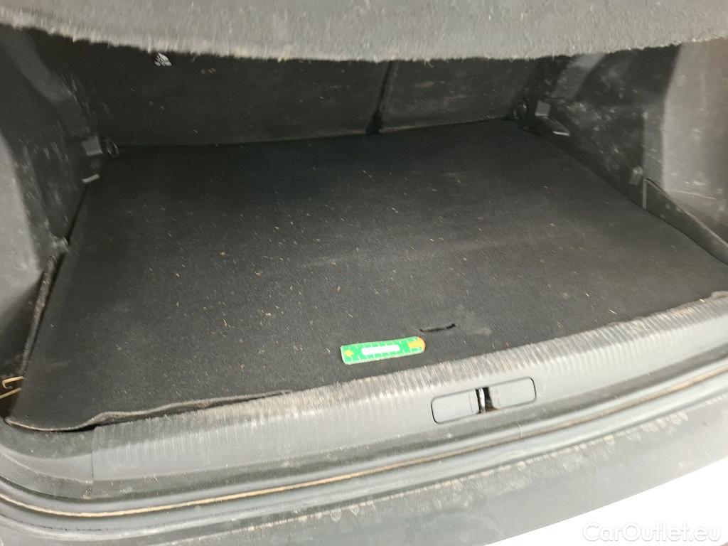  Peugeot  2008  Allure Business 1.5 HDi 110CV BVM6 E6d #25