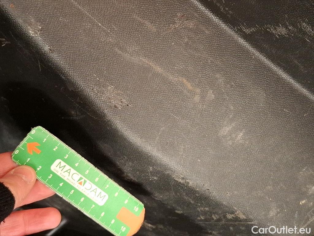  Peugeot  2008  Allure Business 1.5 HDi 110CV BVM6 E6d #37