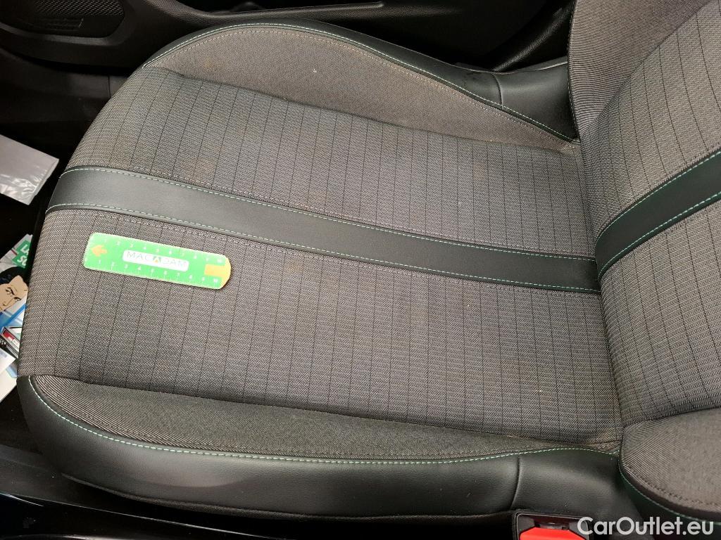  Peugeot  2008  Allure Business 1.5 HDi 110CV BVM6 E6d #66