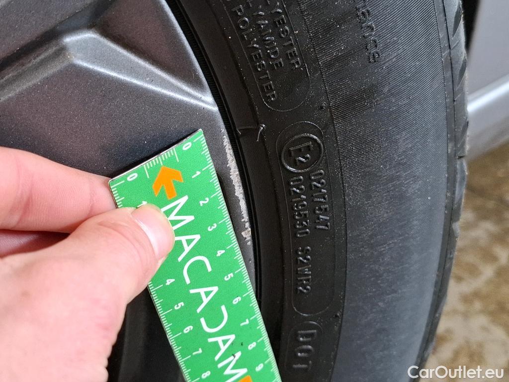  Peugeot  308 PEUGEOT  SW / 2021 / 5P / Break BlueHDi 130 EAT8 ACTIVE PACK #44