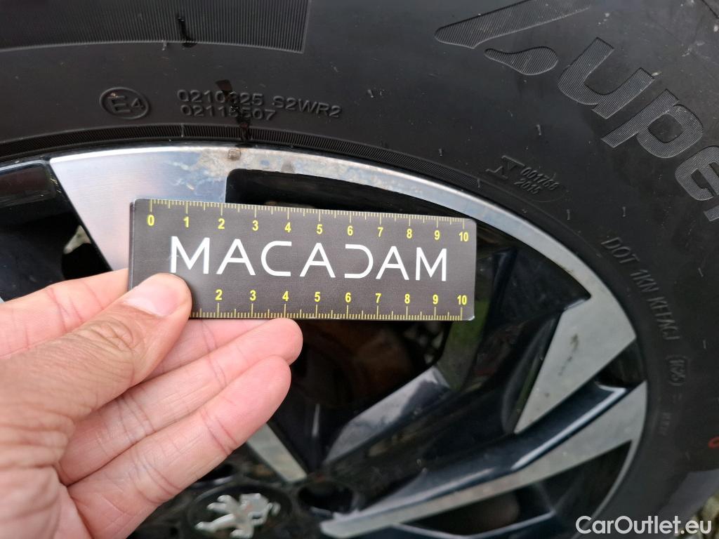  Peugeot  2008  Allure 1.5 HDi 100CV BVM6 E6d #25