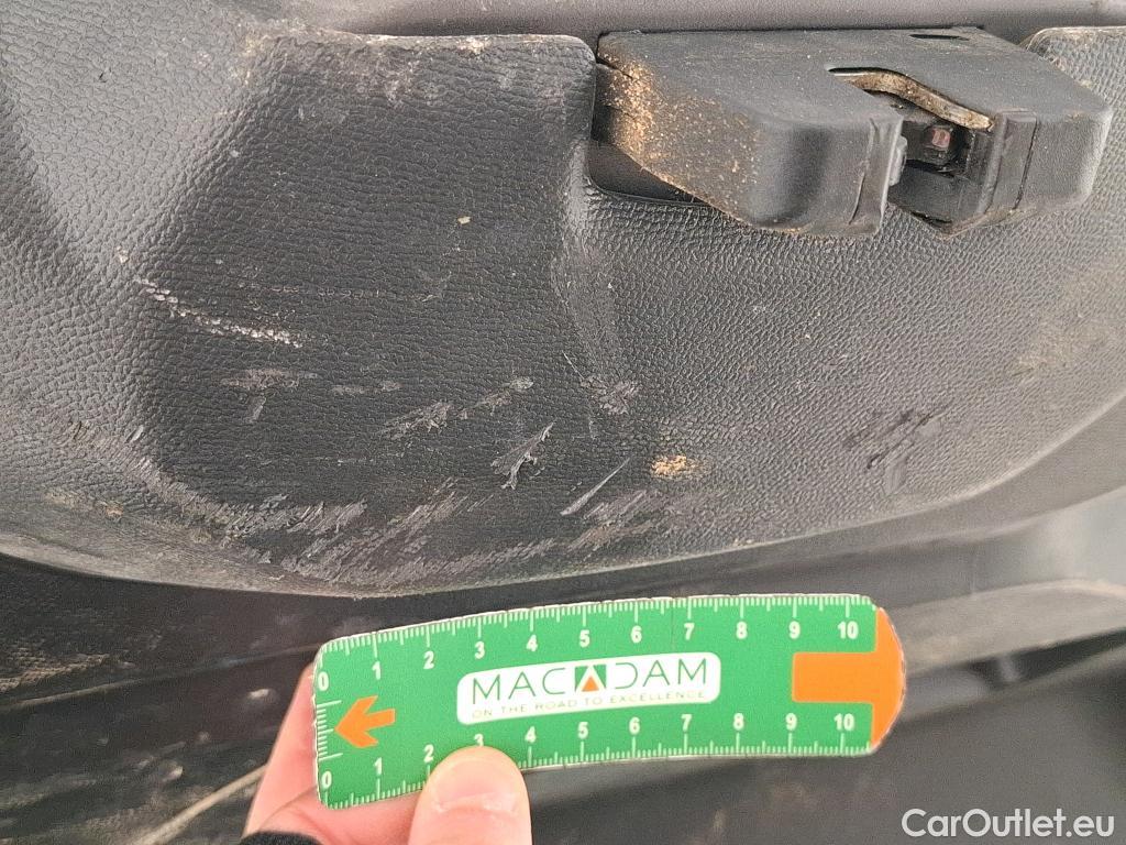  Peugeot  2008  Allure Business 1.5 HDi 110CV BVM6 E6d #20