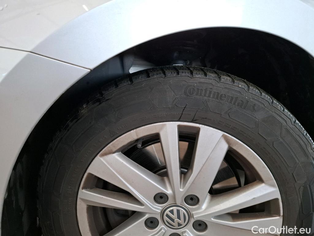  Volkswagen  Touran  IQ.Drive Start-Stop 2.0 TDI 150CV BVA7 E6dT #44