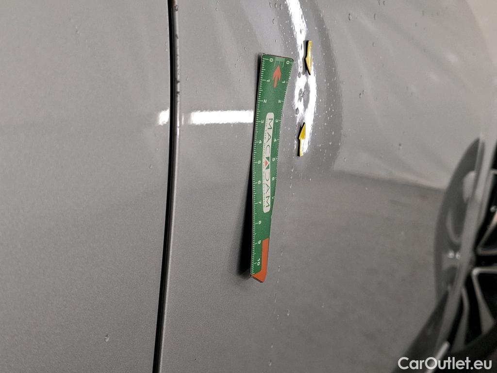  Mercedes  A-Klasse MERCEDES-BENZ Classe A Compact / 2018 / 5P / Berline A 200 d Business Line 8G-DCT #26