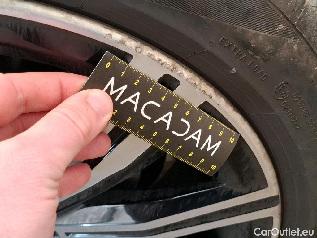  Bmw  Serie 3 BMW Série 3 Touring / 2018 / 5P / Break 318d 150ch Business Design BVA8 #18