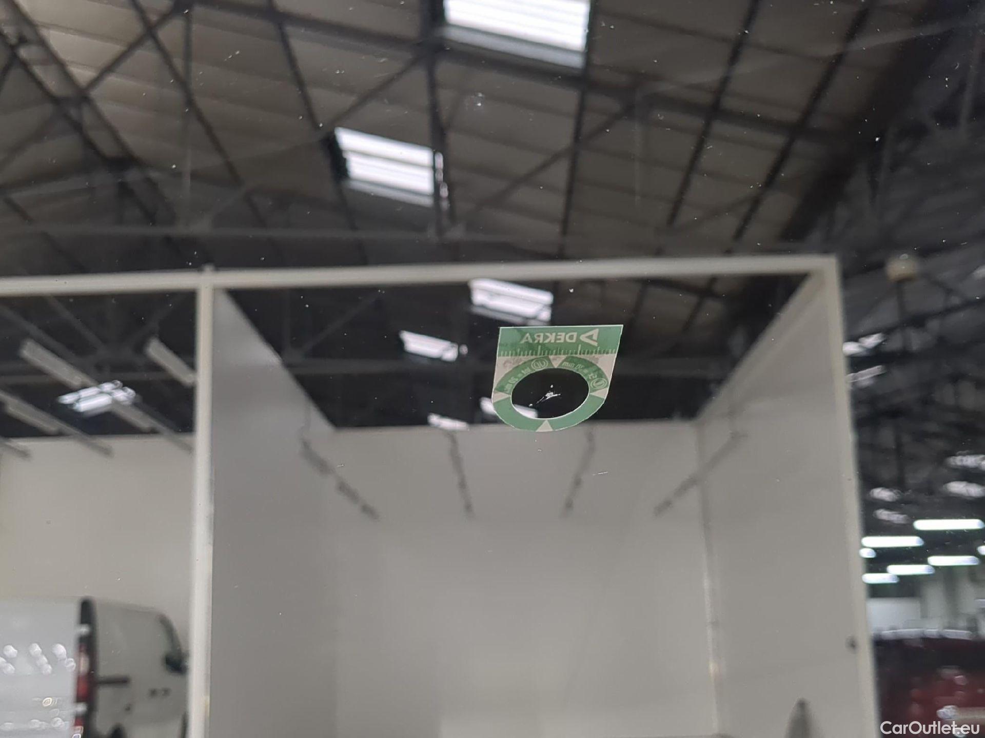  Volkswagen  Tiguan VOLKSWAGEN  5p SUV 2.0 TDI 150 DSG7 Carat Exclusive #36