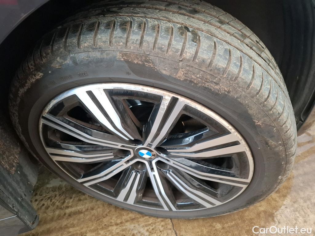  Bmw  Serie 3 BMW Série 3 Touring / 2018 / 5P / Break 318d 150ch Business Design BVA8 #1