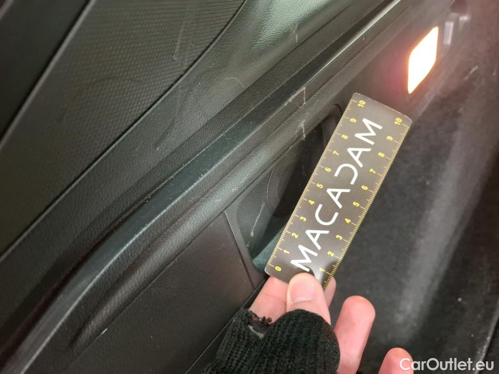  Opel  Insignia OPEL  Sports Tourer / 2020 / 5P / Break 1.5 Diesel 122ch ELEGANCE #32