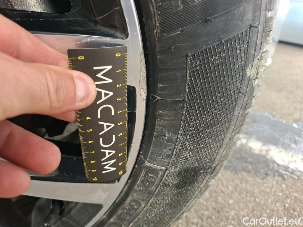  Volkswagen  Passat VOLKSWAGEN  SW / 2019 / 5P / Break 2.0 TDI 200 4MOTION DSG7 SW ELEGANCE #2