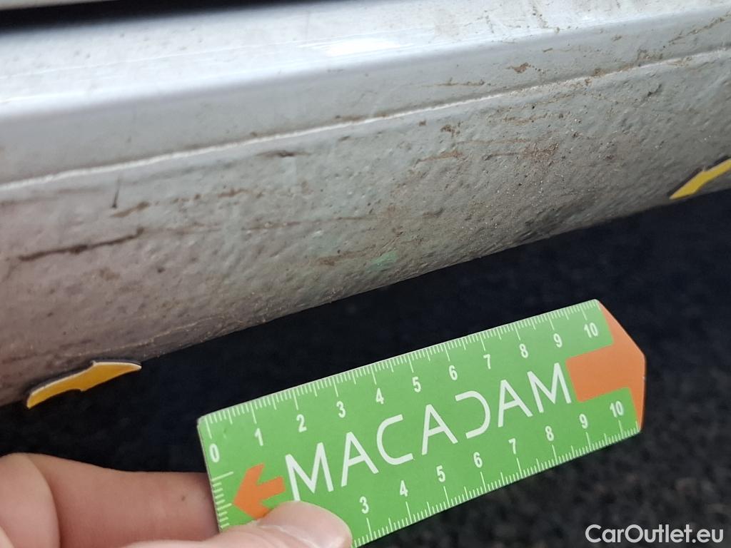  Volkswagen  Touran  IQ.Drive Start-Stop 2.0 TDI 150CV BVA7 E6dT #8