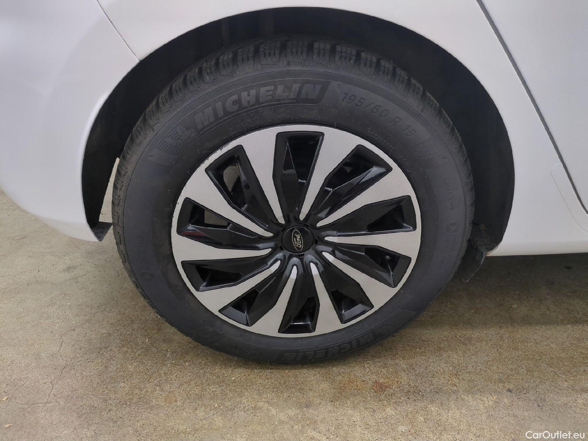  Ford  Fiesta  Titanium 1.0 EcoBoost #3