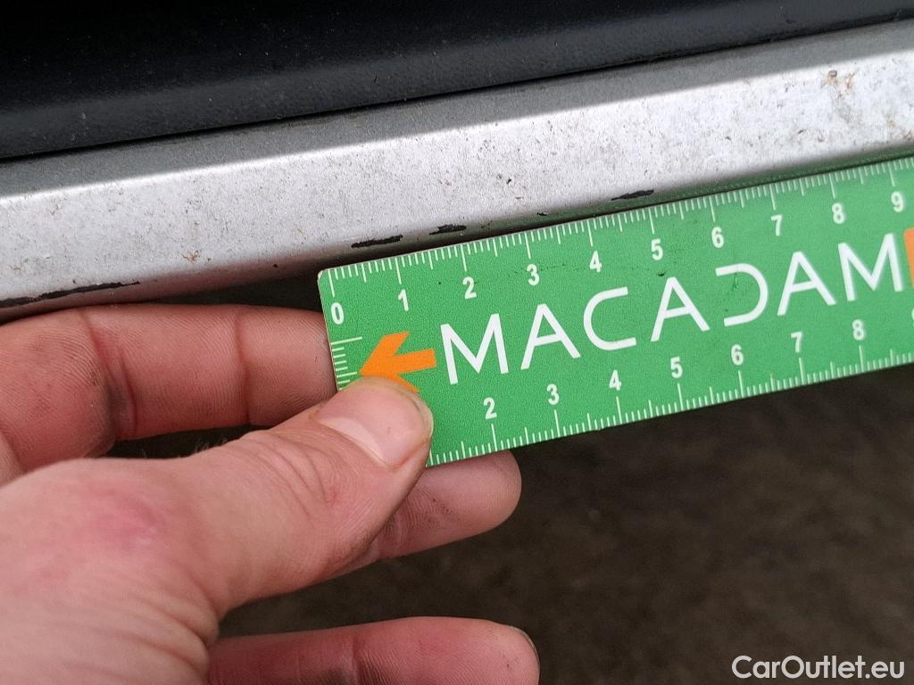  Volkswagen  Touran  IQ.Drive Start-Stop 2.0 TDI 150CV BVA7 E6dT #17