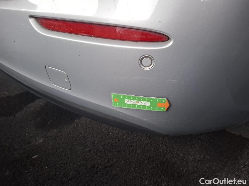  Mercedes  A-Klasse MERCEDES-BENZ Classe A Compact / 2018 / 5P / Berline A 200 d Business Line 8G-DCT #9